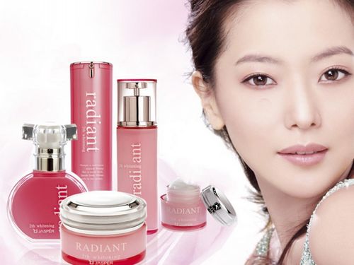 金喜善化妝品 綻放東方之美，科技與藝術交融的護膚臻品